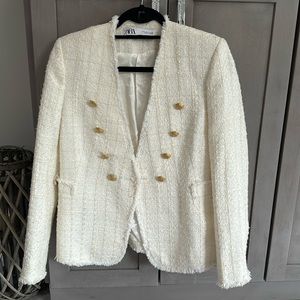 Zara tweed cream blazer with gold buttons NWOT